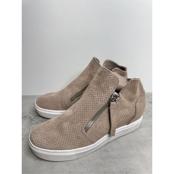 Steve‎ Madden Sneaker Size 5.5 Tan Leather Upper Rubber Sole - Picture 3 of 9